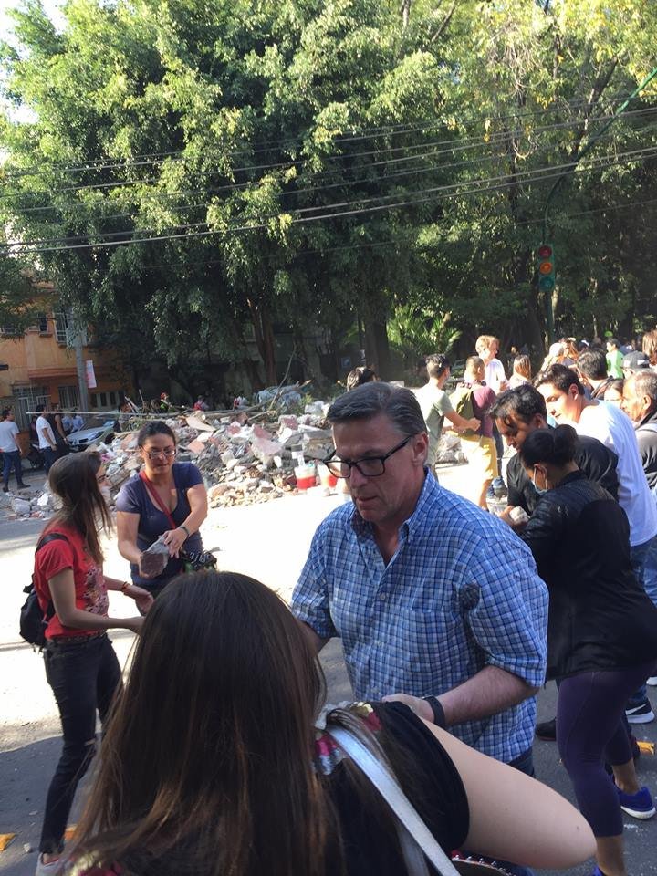 Mexicanos al grito de ¡Vengan! Que ¡Retumba en su centro la tierra!