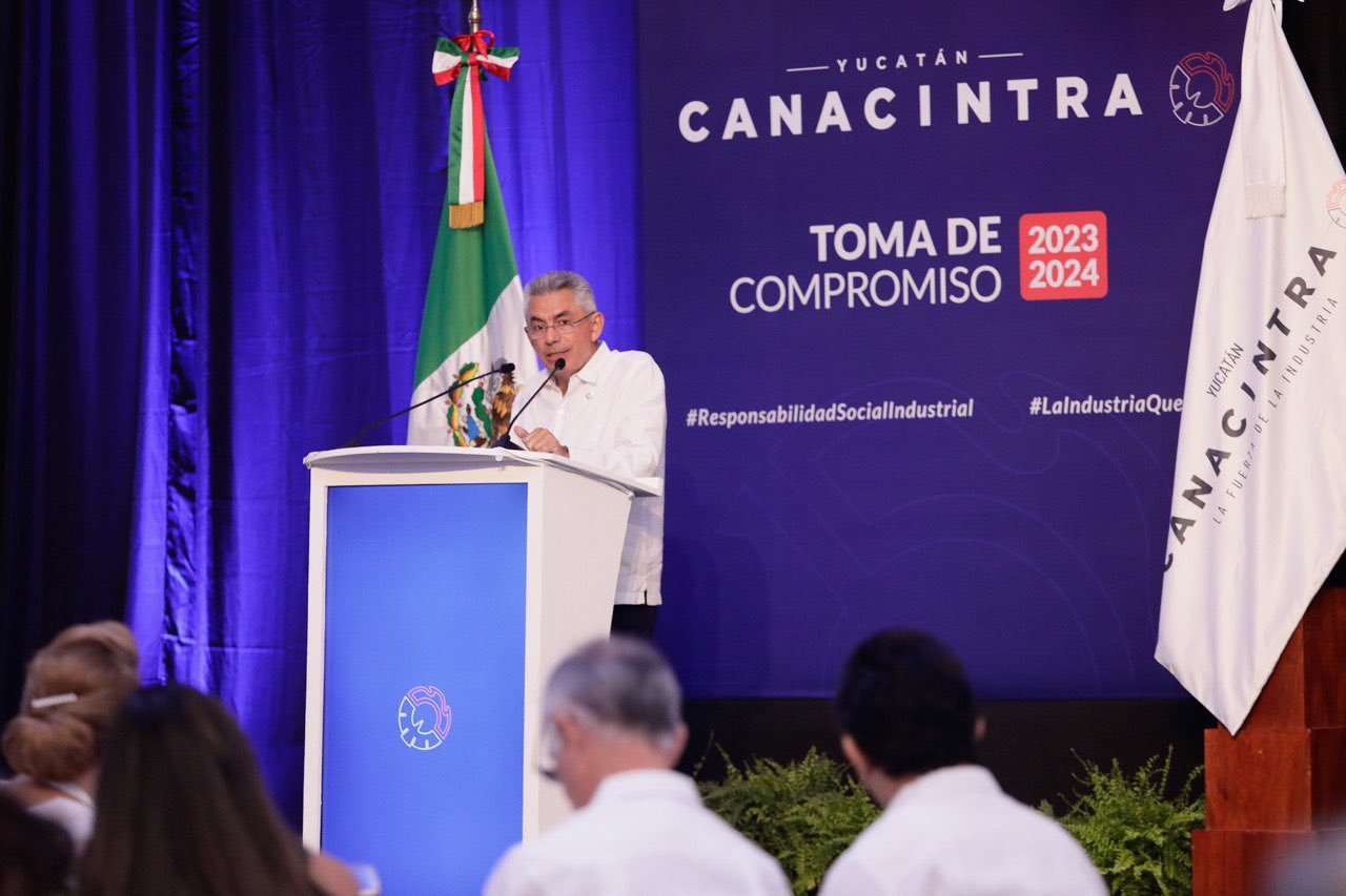 Toma de protesta el Consejo Directivo 2023-2024 de Canacintra Yucatán