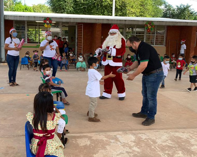 Alcalde, en convivio navideño con niños