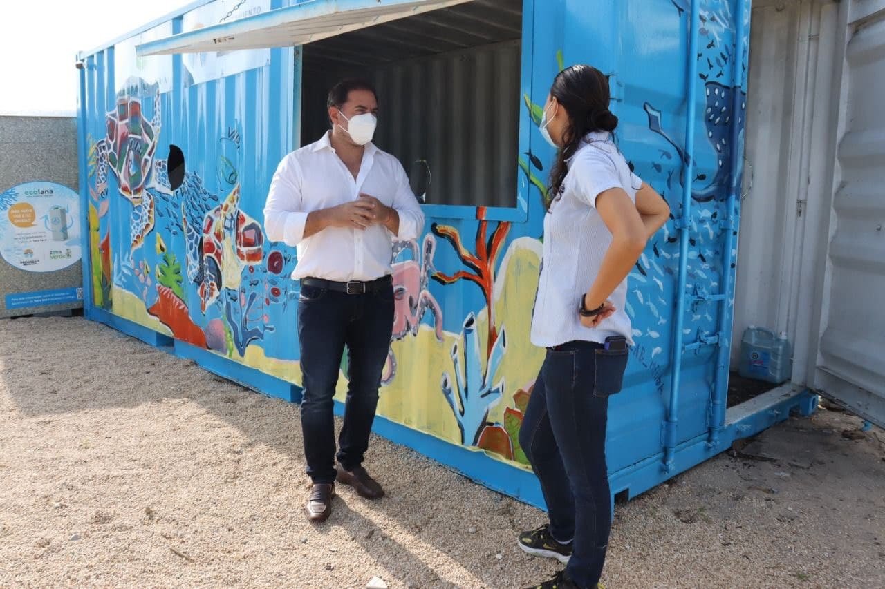 El alcalde Julián Zacarías Curi visita una de las cuatro Zonas Verdes que tiene Progreso