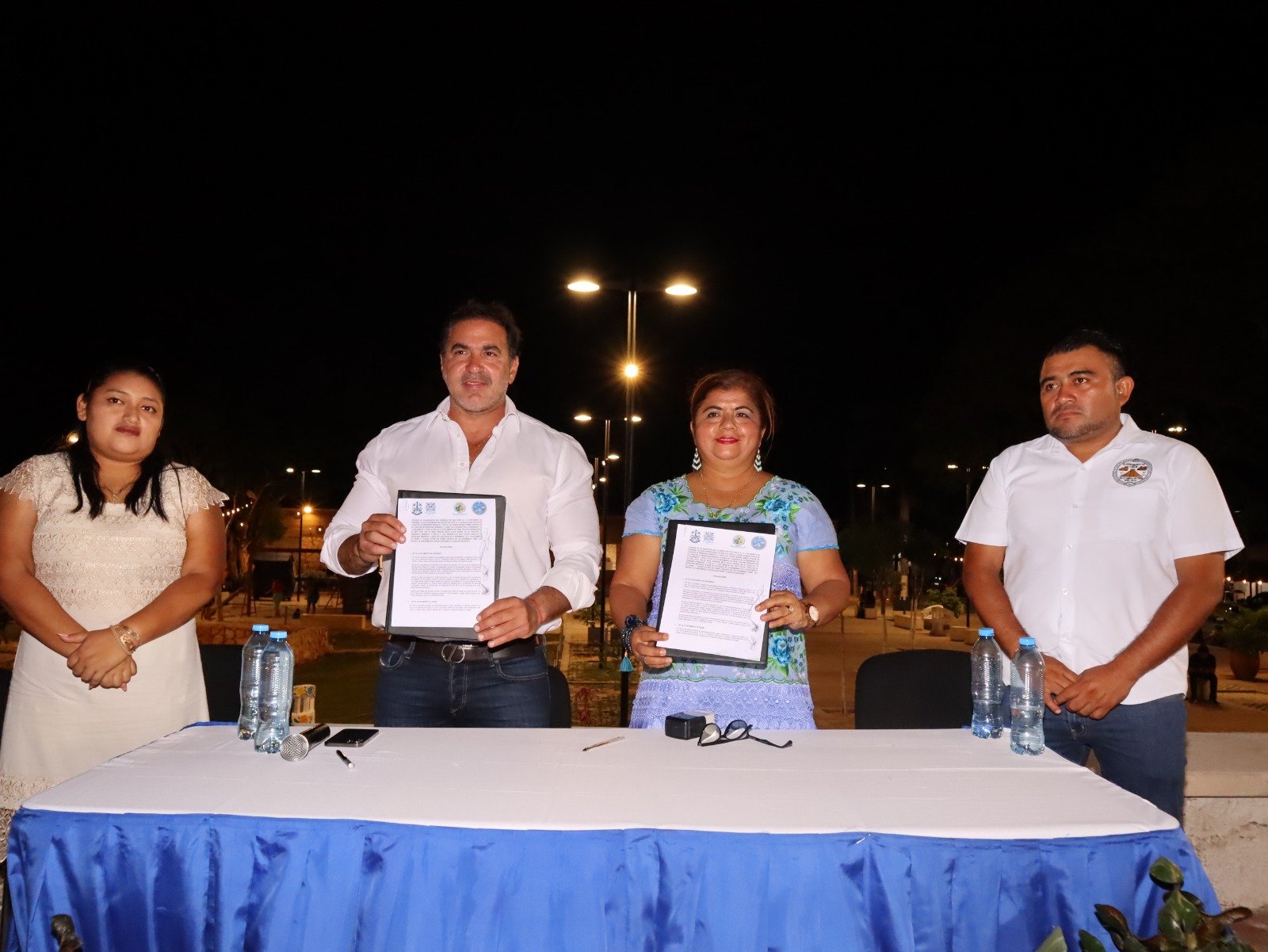 Julián Zacarías promueve intercambio turístico y cultural entre Progreso y Tinum