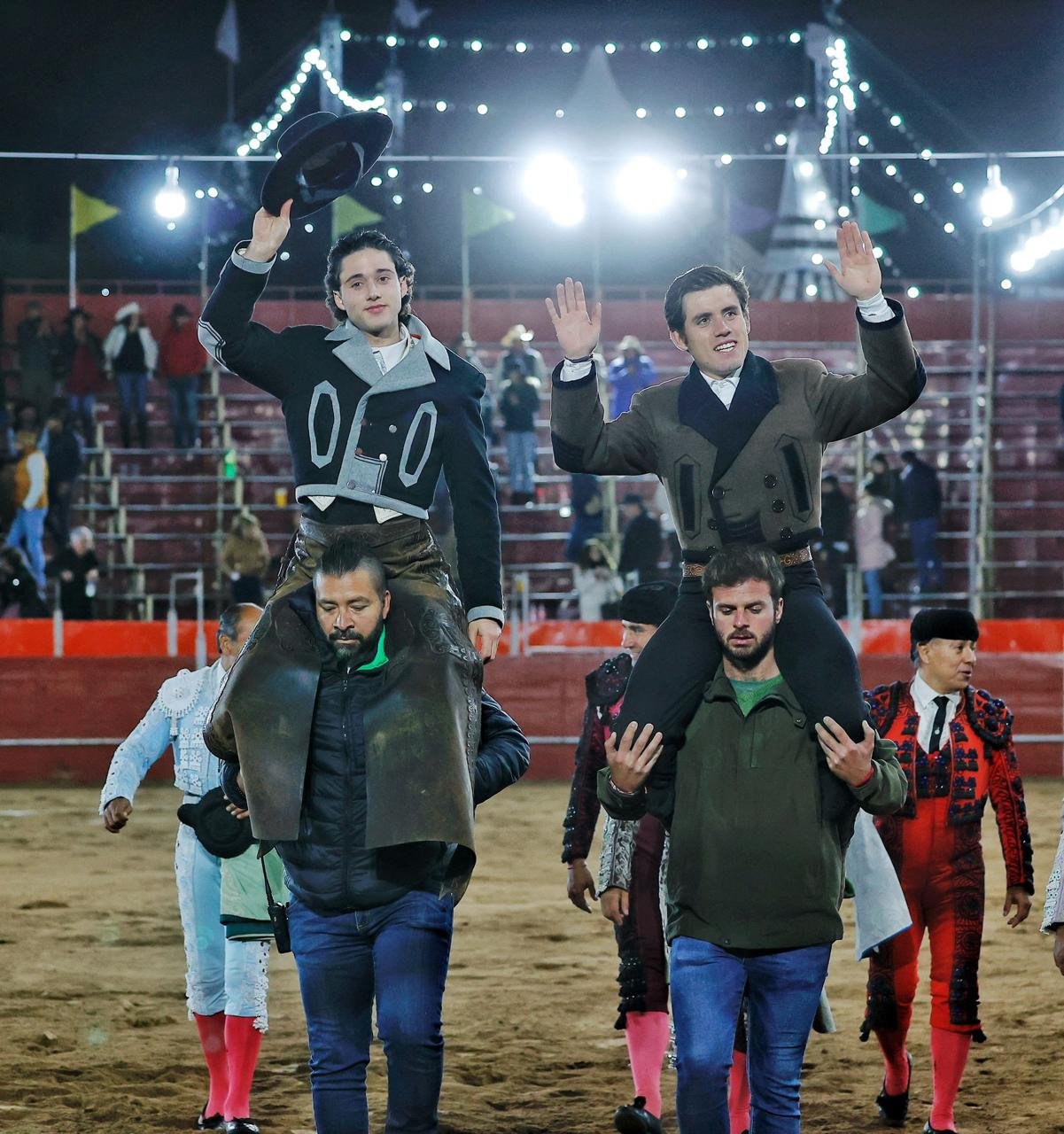 Noche de rejoneadores en Ezequiel Montes