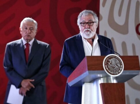 El ridículo de Alejandro