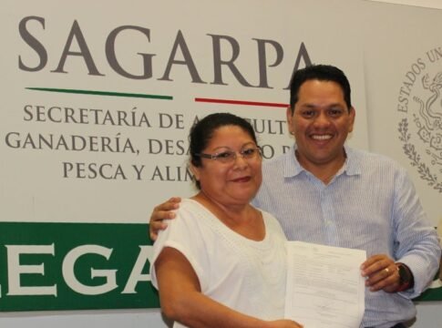 Ex funcionarios zapatistas