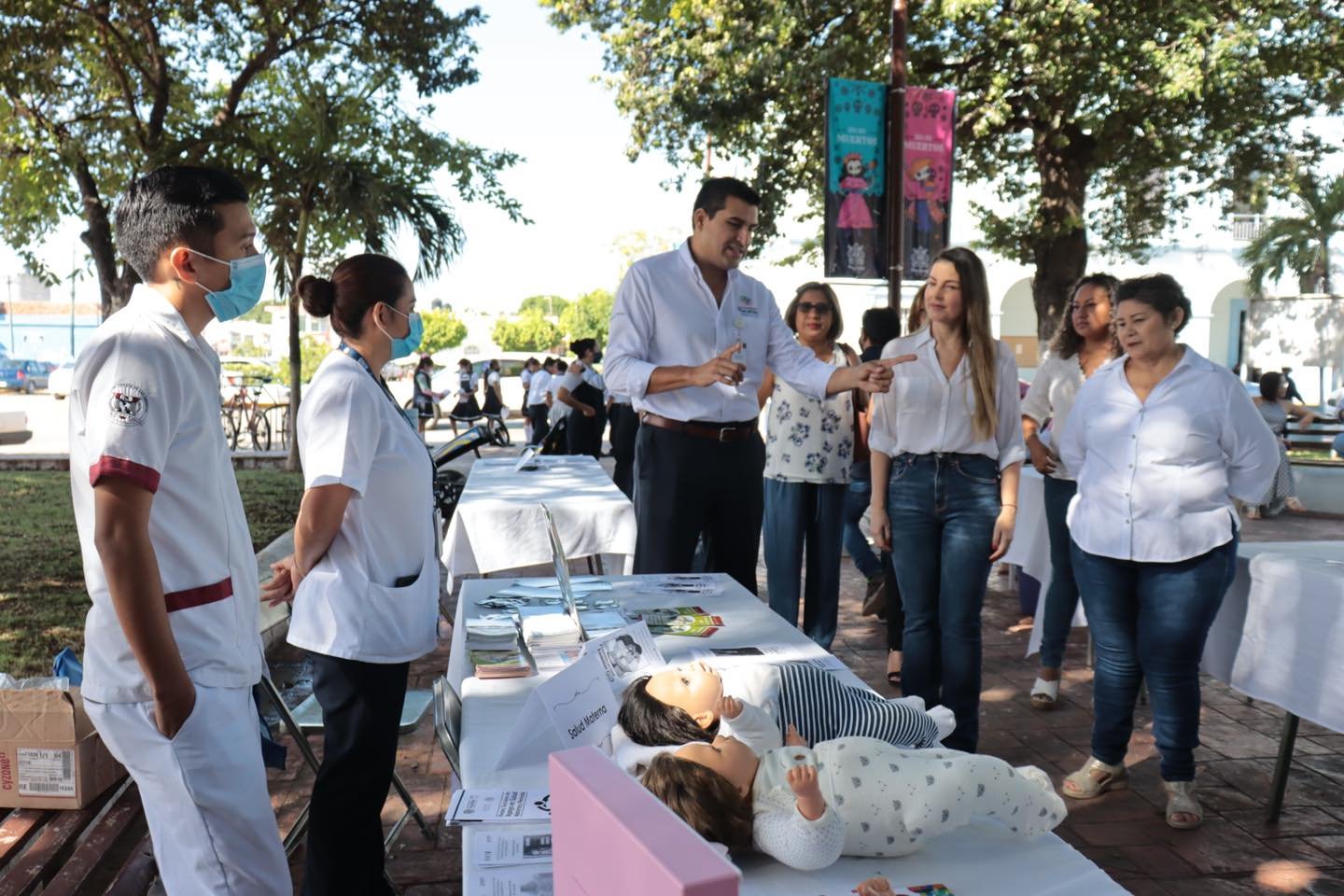 Se lleva a cabo con gran éxito la Feria de la Salud en el Parque  Independencia de Progreso