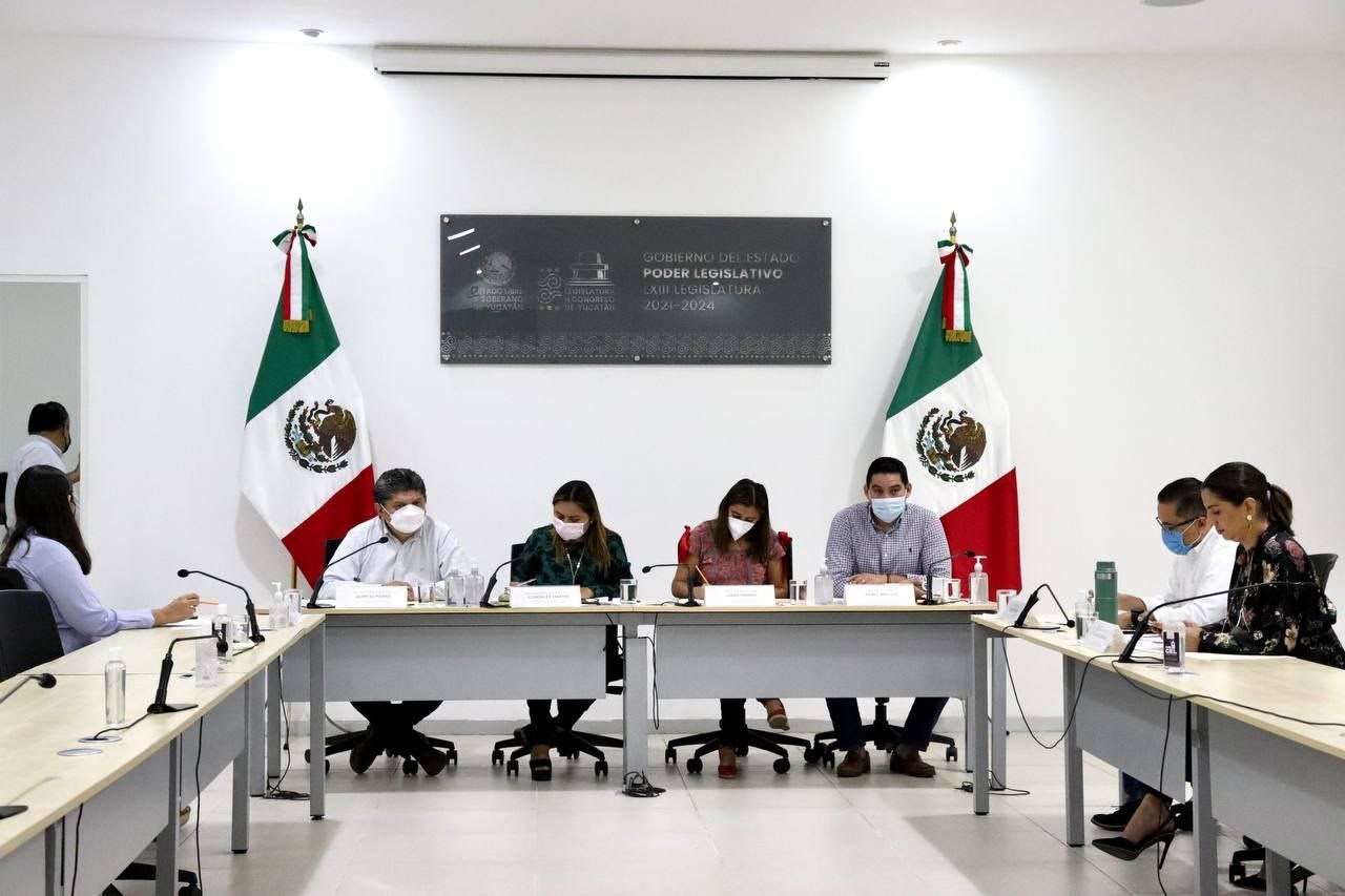 Agrupaciones participarán en próxima reunión con diputados para opinar sobre la iniciativa de Ley de Movilidad.