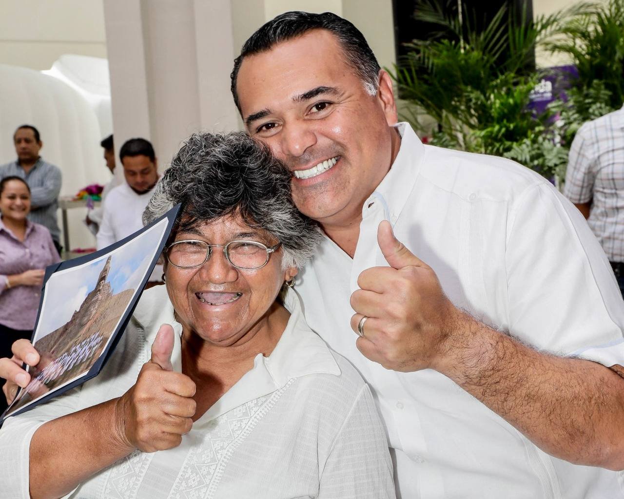 Renán Barrera reconoce el compromiso con Mérida que tienen las y los empleados municipales