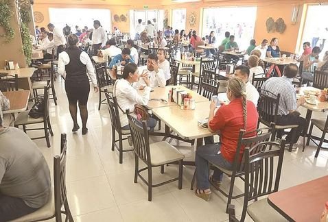 Restaurantes no subirán sus precios pese a incremento del dólar