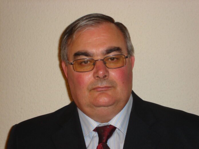 Una mano tendida para sobrevivir como humanidad