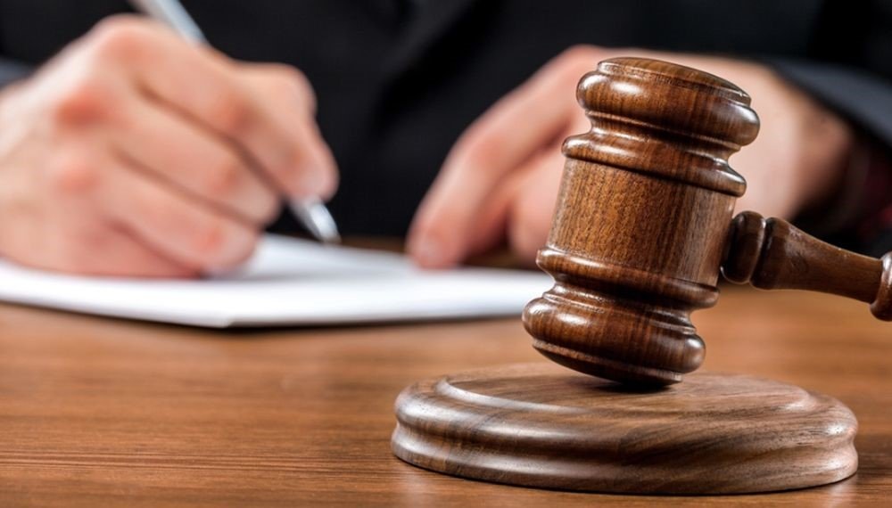 Decretos y cualidades
