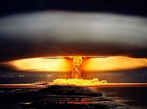 AMLO actúa como si no existiera  el riesgo de una guerra nuclear