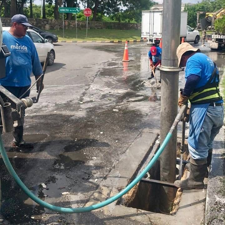 Renán Barrera refuerza los trabajos del sistema pluvial de la ciudad para evitar afectaciones a las y los ciudadanos
