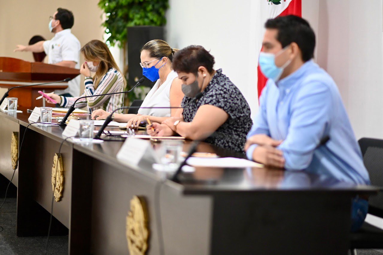 Proponen al Dr. Luis David Arjona Canto como recipiendario al Reconocimiento “Médico del Año del Estado de Yucatán”.