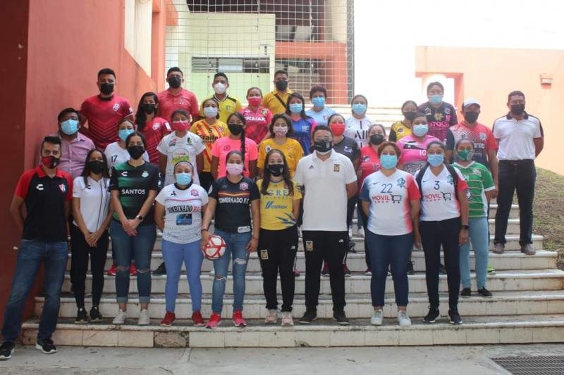 Comienza la Liga de Fútbol Femenil en Yucatán