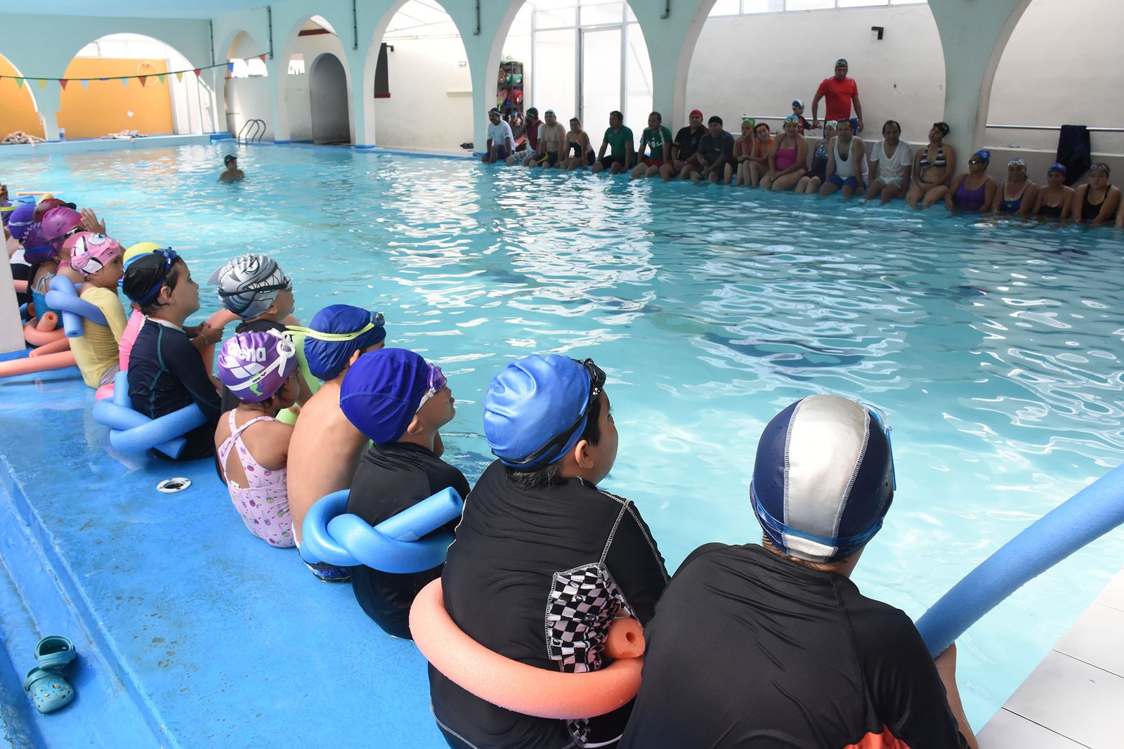 Celebran el Día del Niño en el Centro de Rehabilitación Acuática y Clases de Natación del DIF estatal