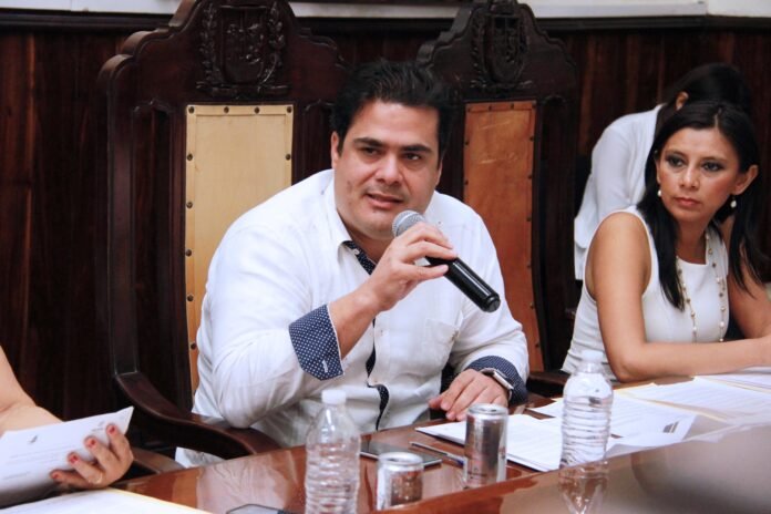 614000ac89ed3ab2ebe5cf5feb0750b5