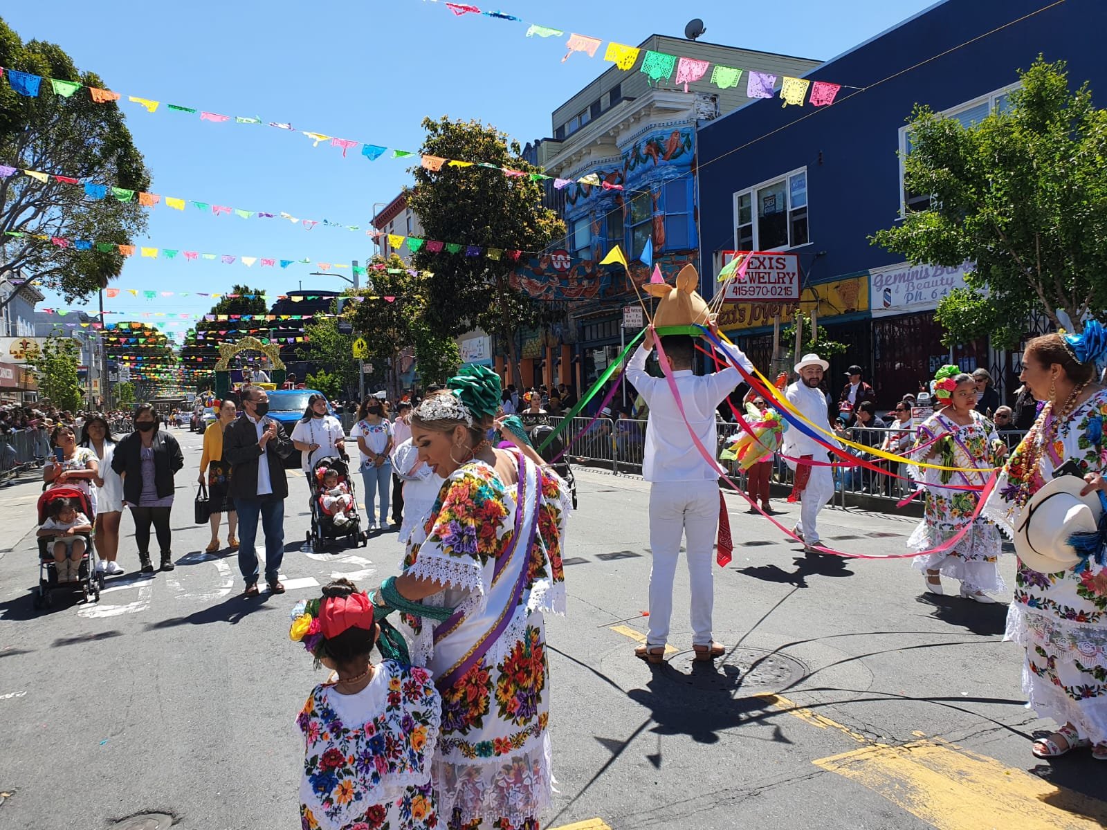 Migrantes mantienen vivas las tradiciones y cultura yucatecas en Estados Unidos