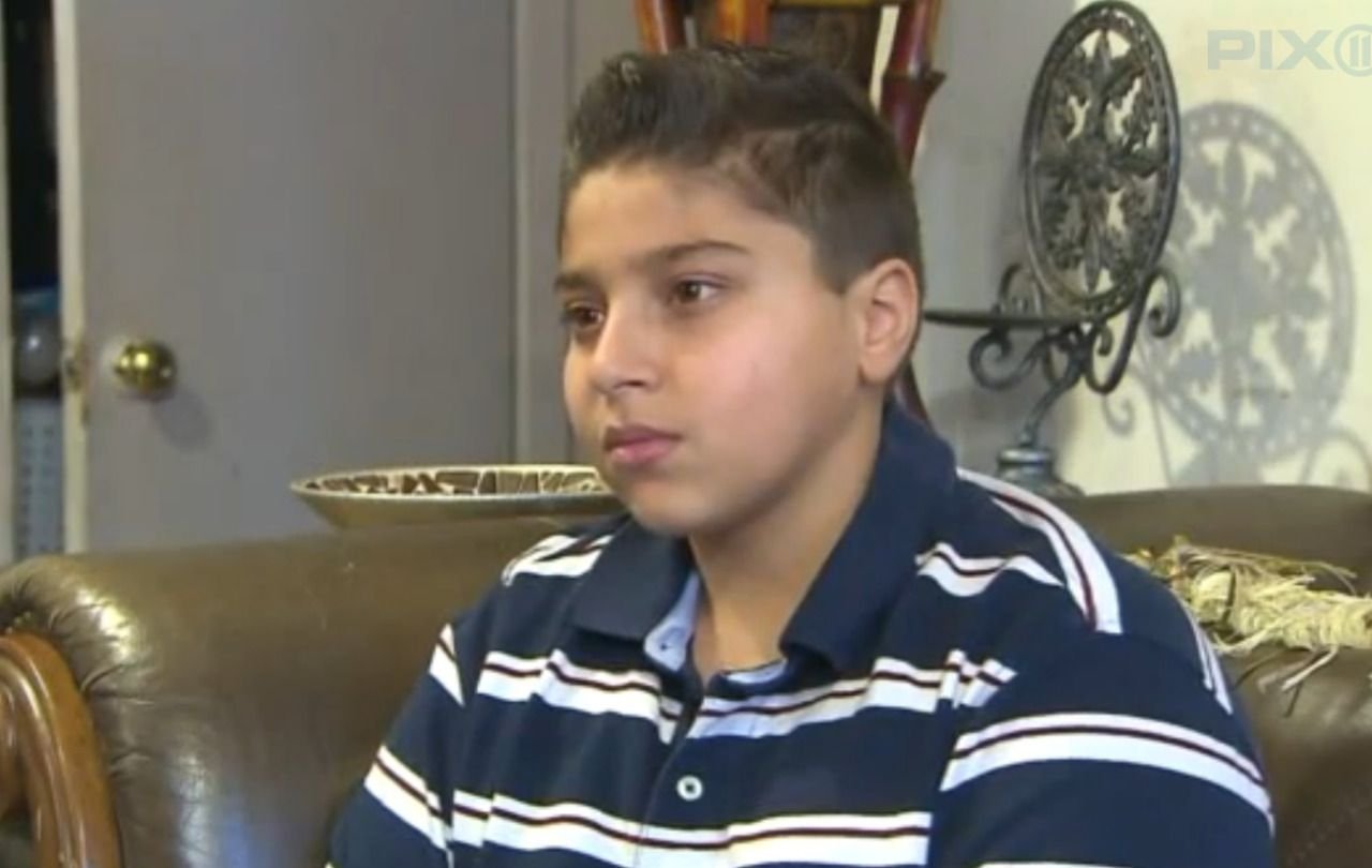 Familia musulmana demanda a la escuela que forzó a su hijo a “confesar” falsamente que era terrorista