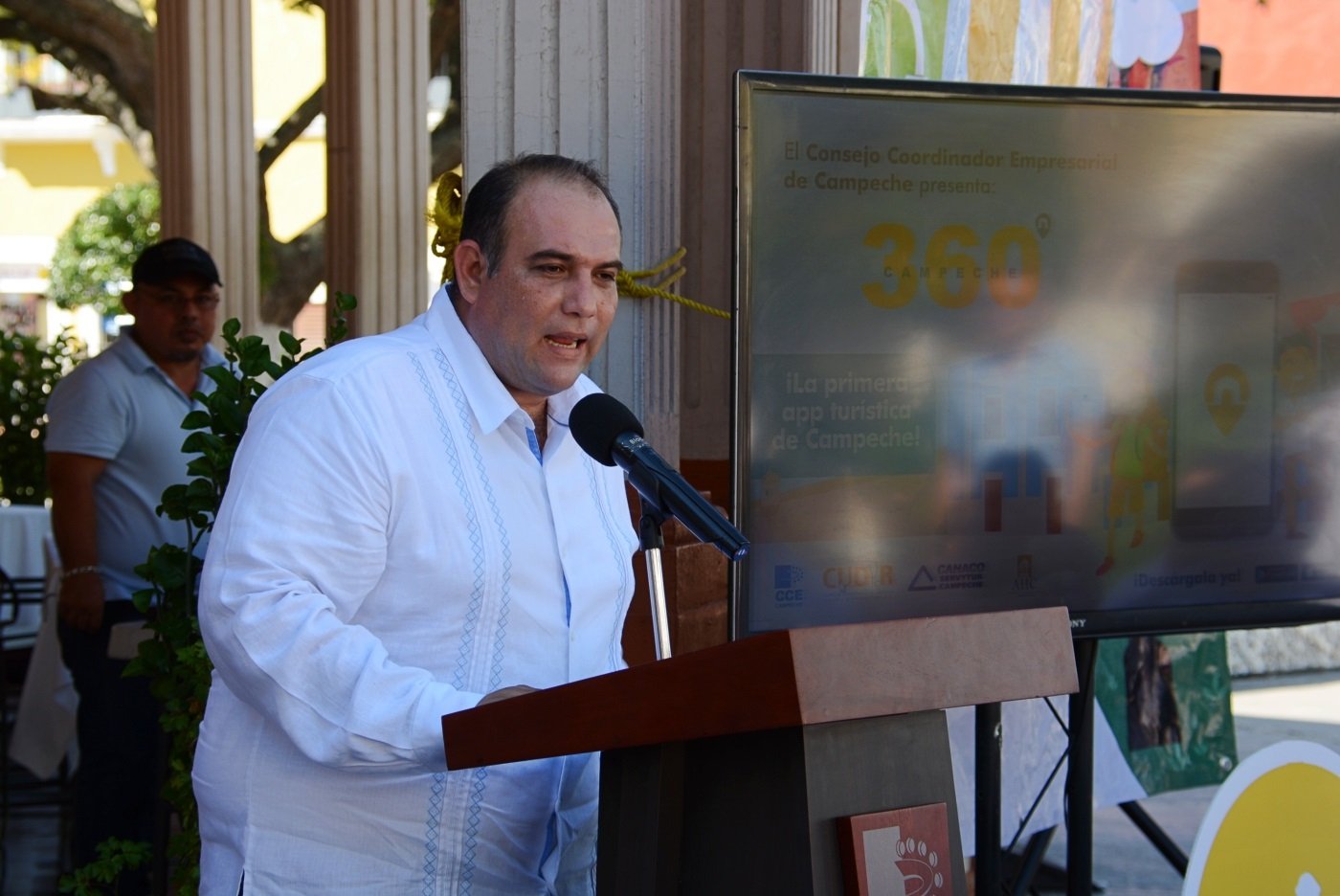 Presentan aplicación móvil Campeche 360