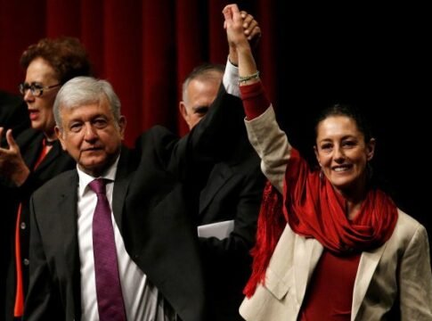 Avanzar retrocediendo