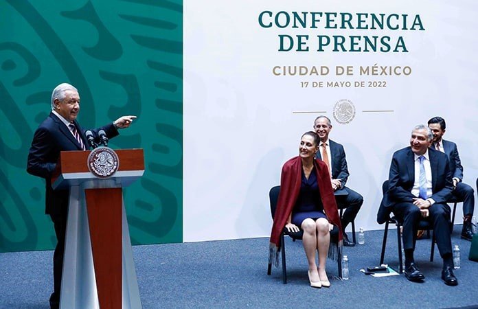 Persiguiéndose la cola