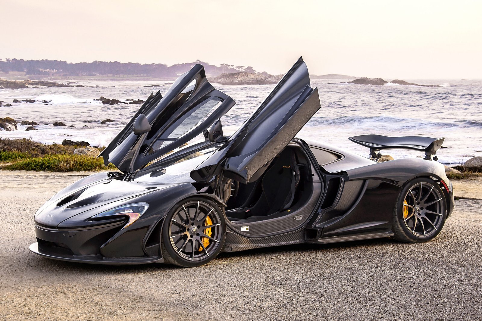 El McLaren P1: Una Maravilla de la ingeniería y el diseño automotriz