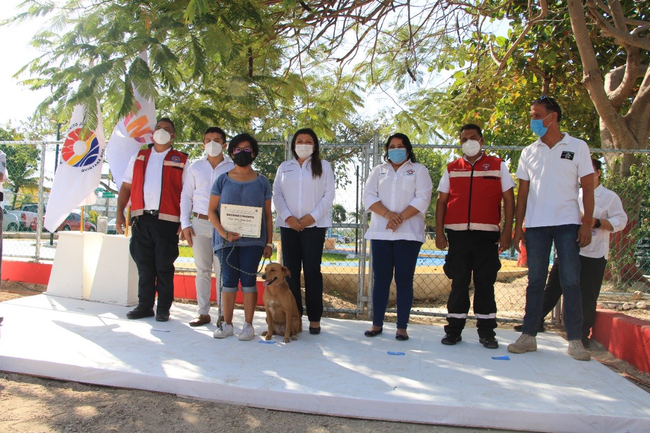 CONCLUYE CURSO DE OBEDIENCIA BÁSICA PARA BINOMIOS CANINOS