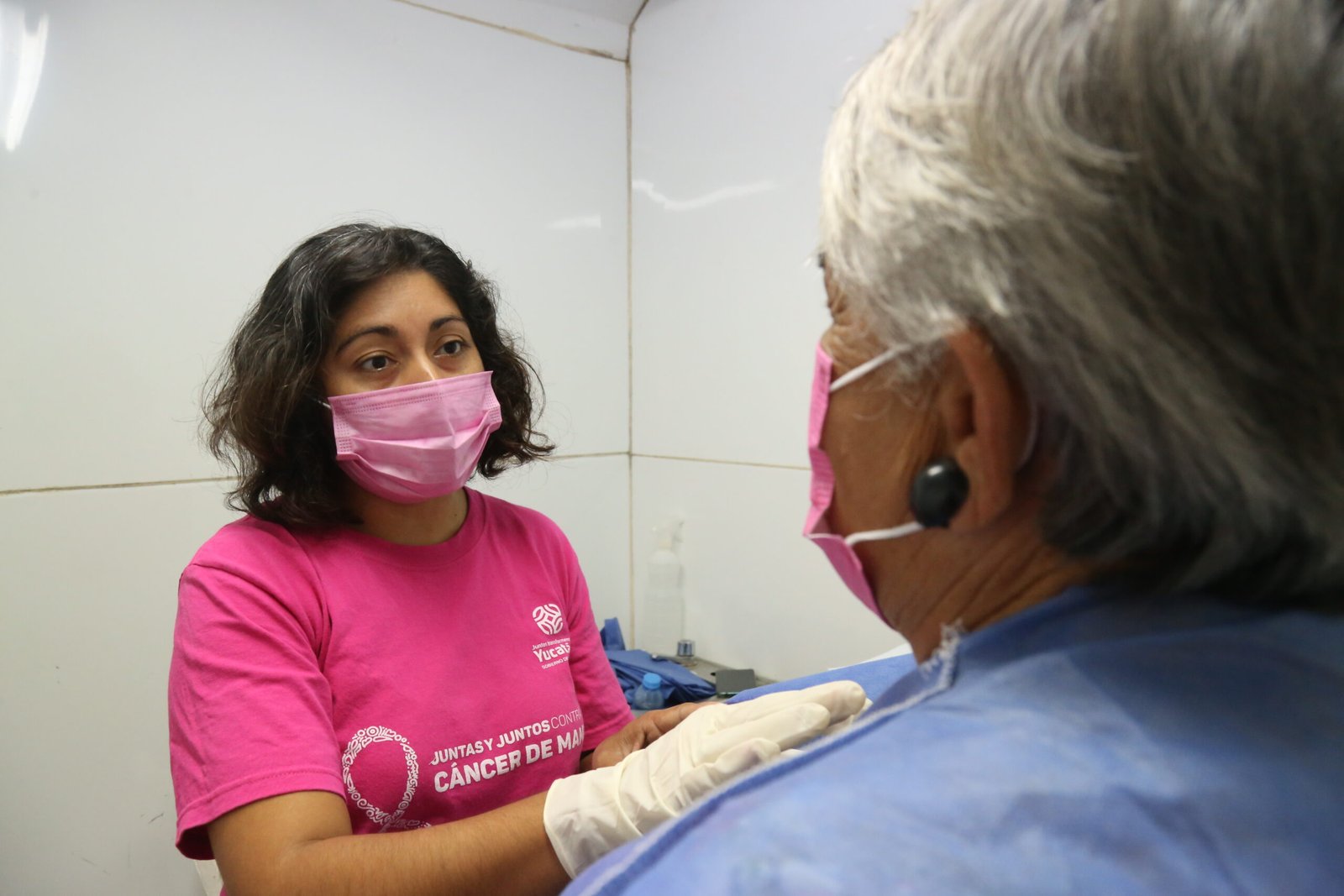 DIF Yucatán une esfuerzos para fomentar la detección oportuna del cáncer de mama