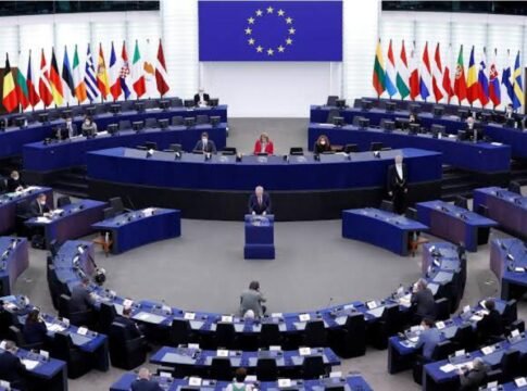 JIFE señala a México y Parlamento Europeo denuncia al gobierno de AMLO