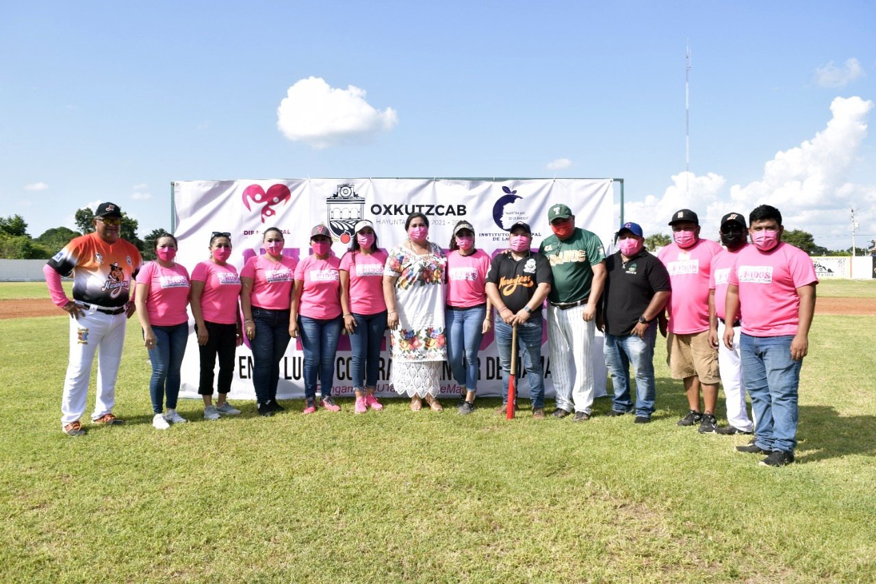 Promueven en el beisbol, acciones preventivas en la lucha contra el cáncer de mama.