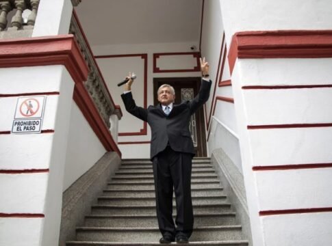 Quien mucho abarca poco aprieta