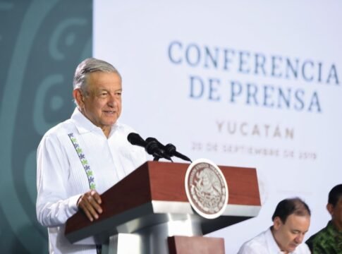 López Obrador prohibirá granjas de cerdos en Yucatán