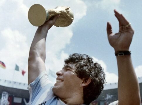 Murió Maradona y nació una leyenda