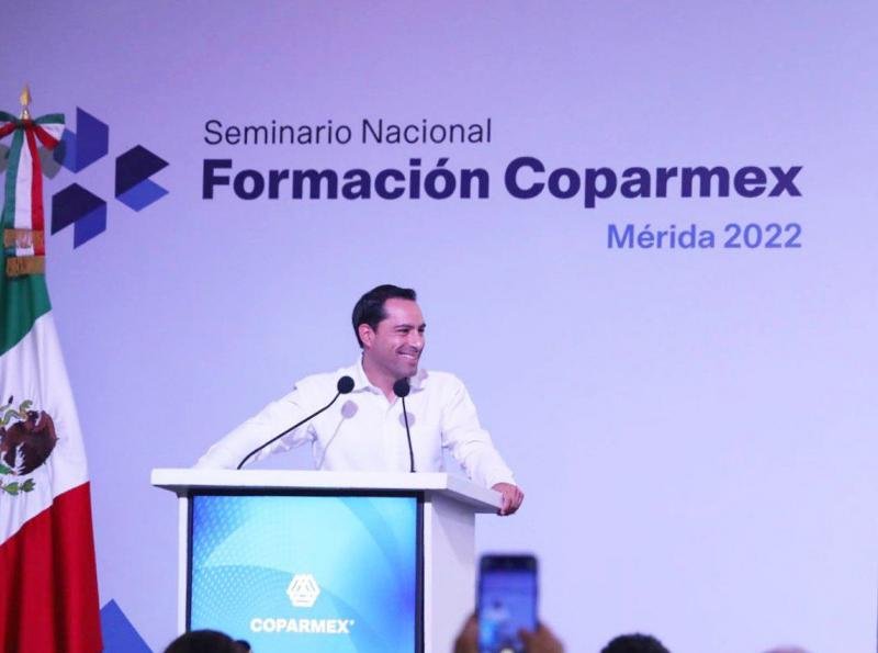 Llama el Gobernador Mauricio Vila a seguir trabajando juntos para disminuir la brecha de la desigualdad social