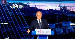 Vladimir Putin quiere lanzar un sistema de monitoreo del Ártico antes de fines de año