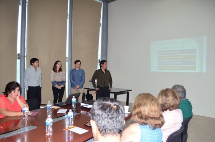 c2f653ba3e33a2f22419c55a7486ee35