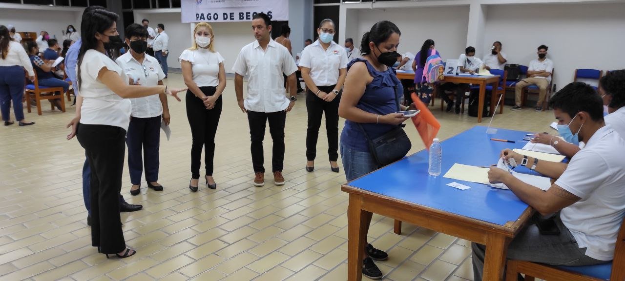 Culmina gobierno de BJ con pago de Becas ciclo 2021-2022