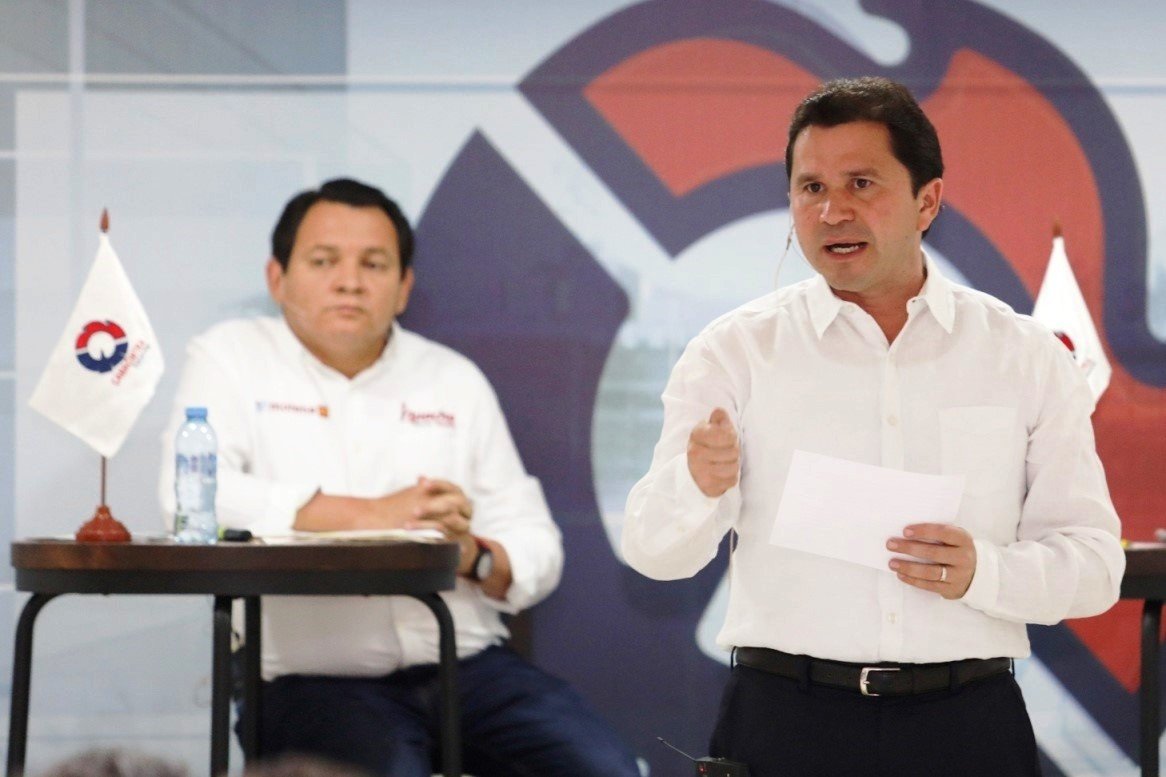 Entre acusados y acusones