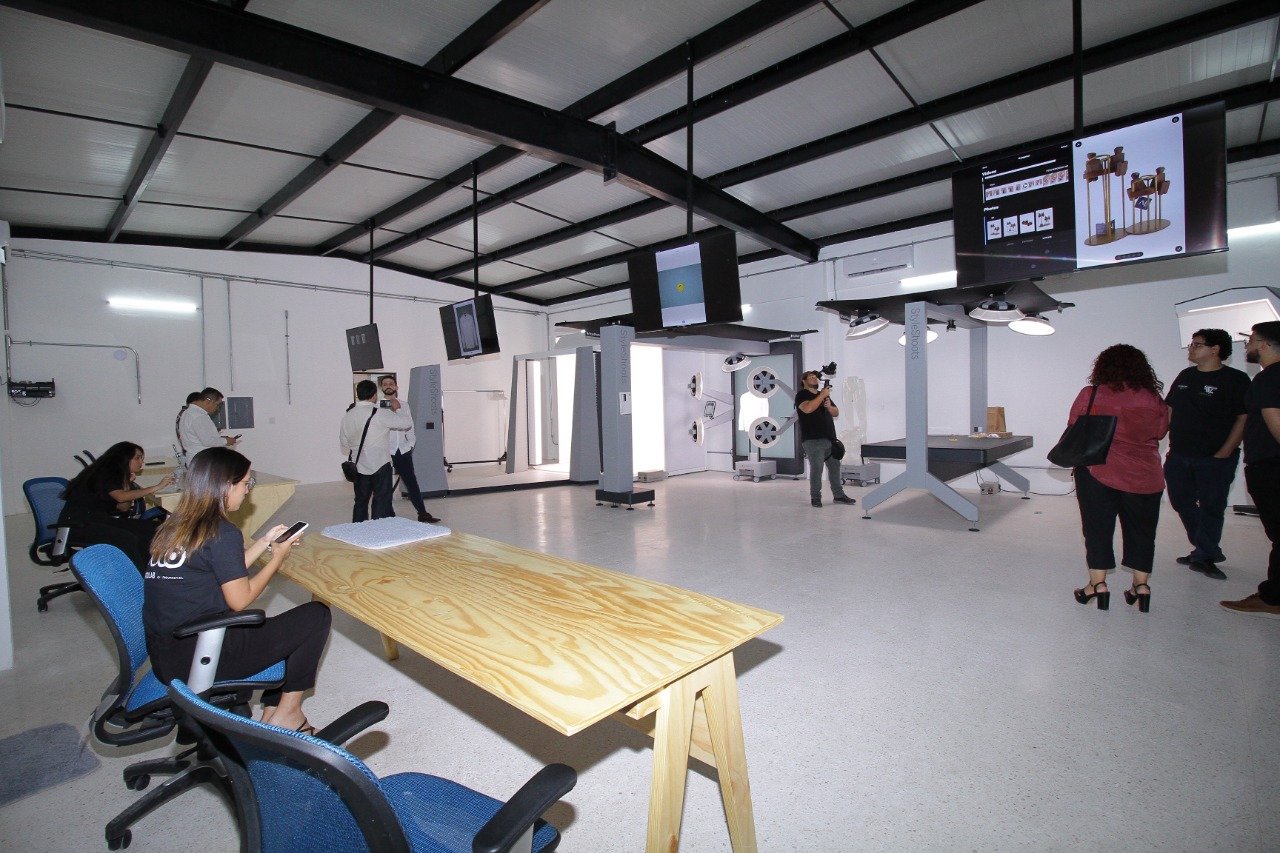 Canaive Yucatán inaugura su laboratorio de fotografía de alta calidad