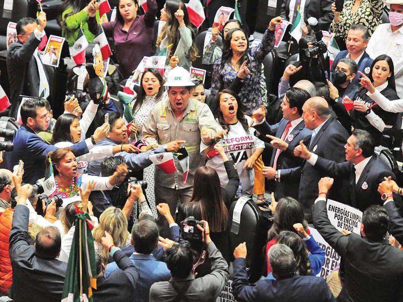 Oposición sepulta reforma eléctrica