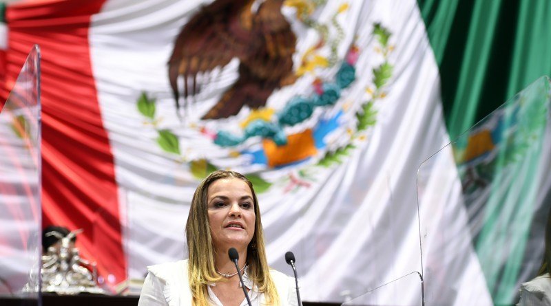 Nombran a Cecilia Patrón como presidente en Yucatán del Colectivo feminista 50+1