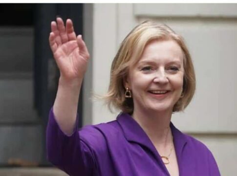 Por incompetente cayó Truss. Las disculpas que ofreció no la salvaron