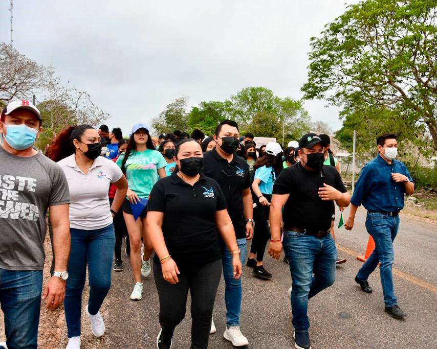 Alcalde de oxkutzcab, participa en actividad fisica