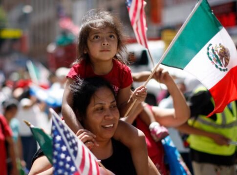 ENRIQUEciendo la noticia