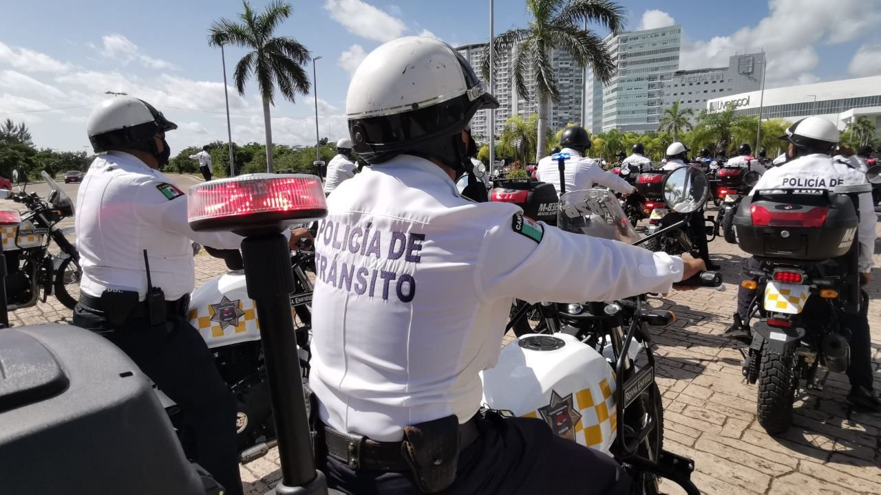 Define Tránsito Municipal cierres viales por Hanal Pixan en Tajamar