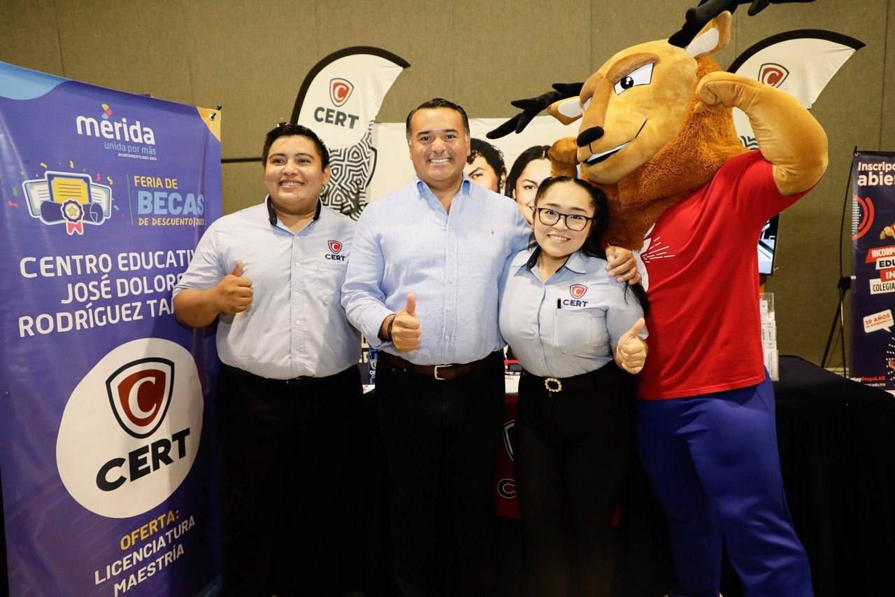 Renán Barrera impulsa la educación de las y los estudiantes de nivel medio y medio superior