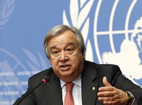 Algo más que palabras